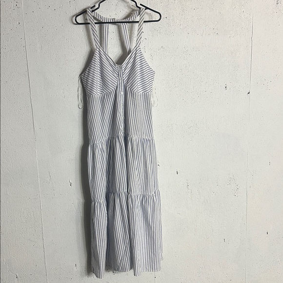 Chic Striped High Low Dress in White and Gray, XL Fits M/L - Picture 5 of 10